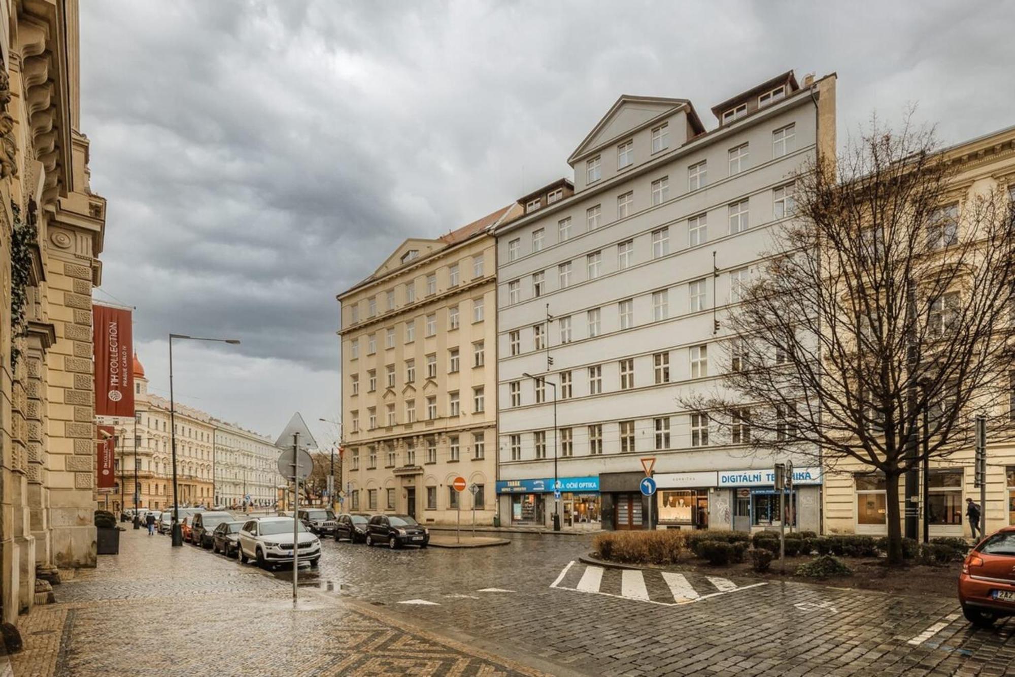 Cozy & Comfortable Apt Walking Anywhere You Want Sen Praga Exterior foto